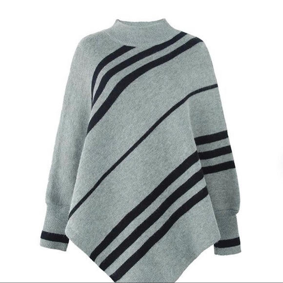 Sweaters - Grey & Black Sweater